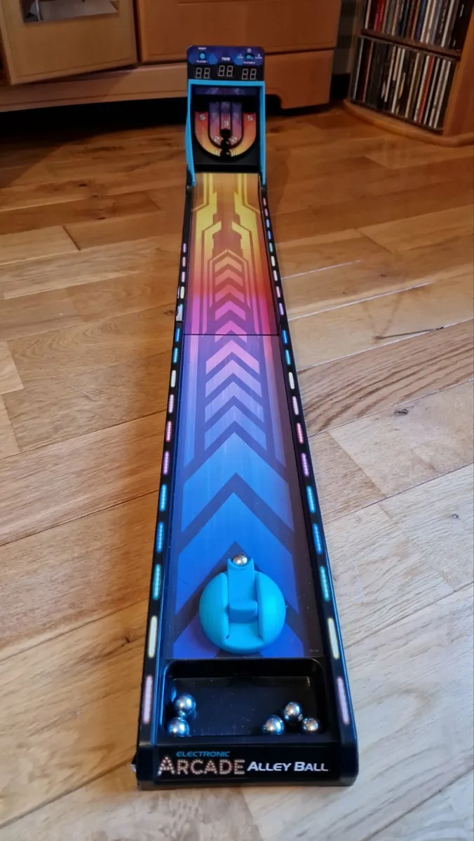 Arcade alley ball game - Image 3