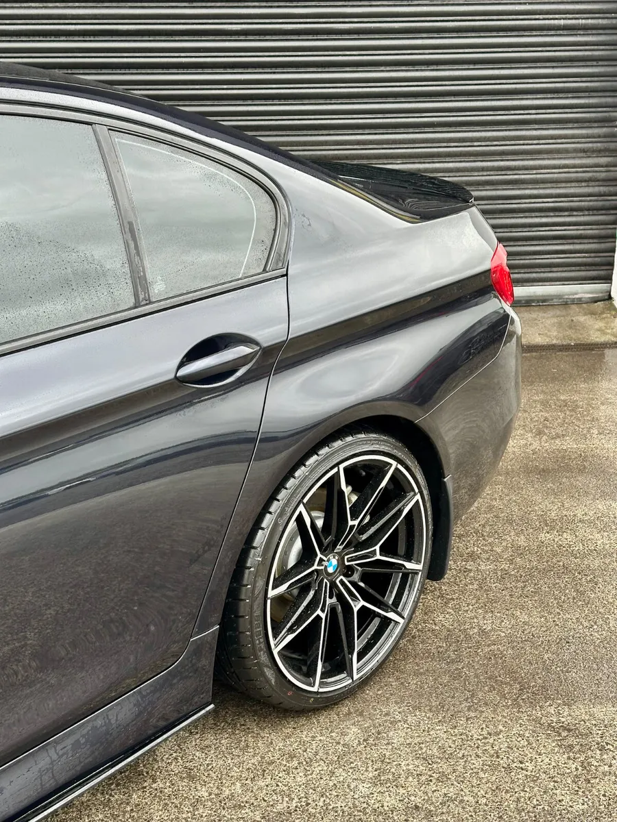 2016 BMW 520D MSPORT AUTO MPERFORMANCE - Image 3