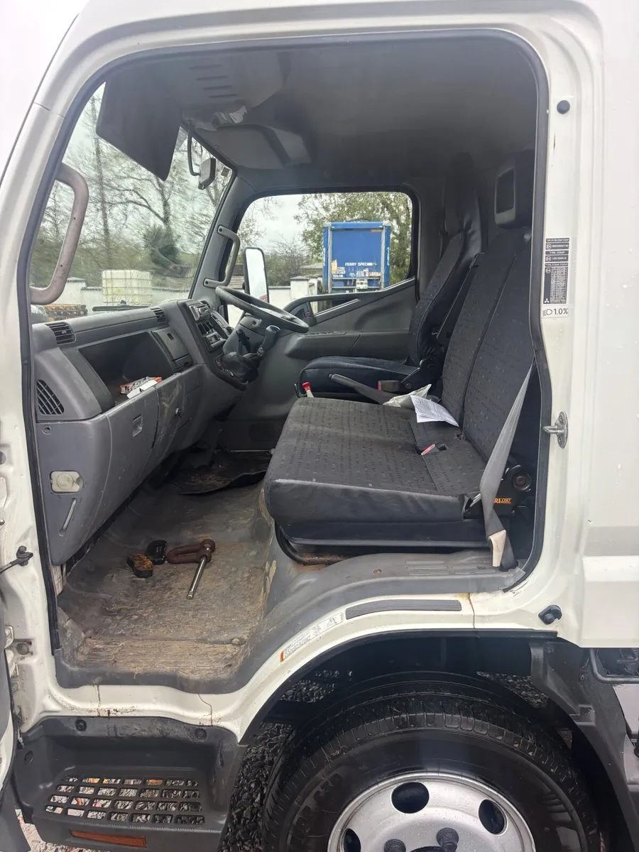 Mitsubishi Canter 2006 - Image 1