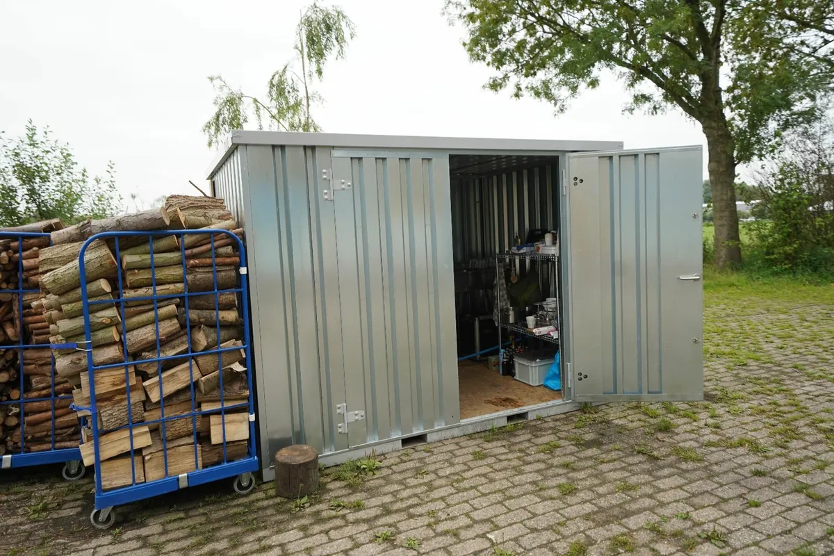 Steel Storage Box – Compact and Practical - Image 1