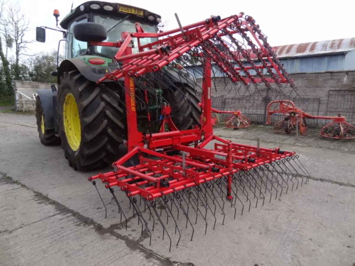 Einbock 6 Metre Tine Grass Harrow - Image 1
