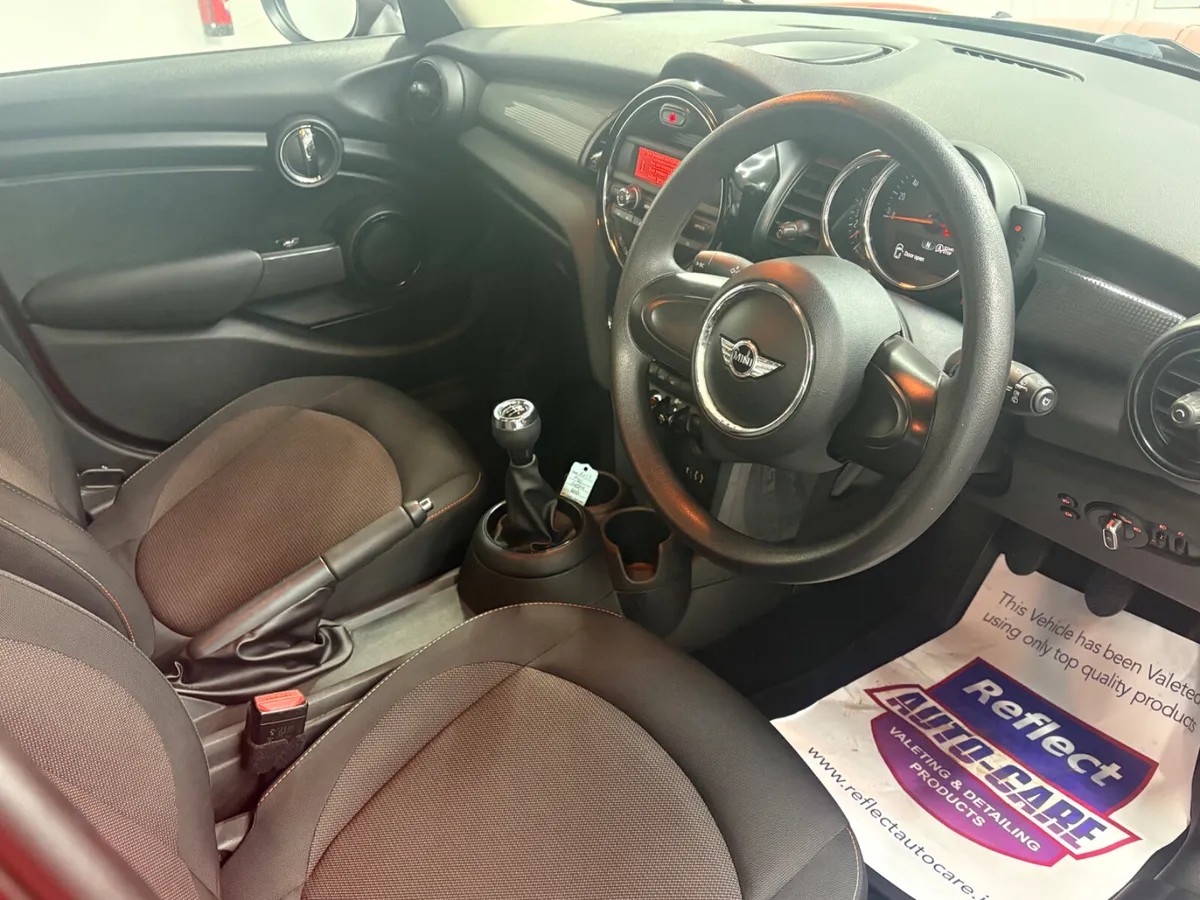 2017 Mini Cooper 5 dr 1.5P - Image 3