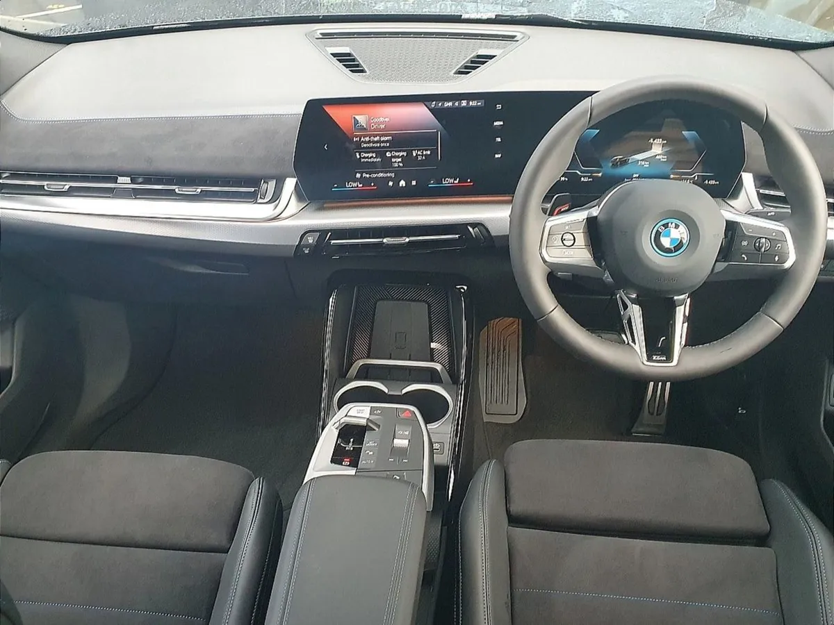 BMW iX2 Edrive20 M Sport - Image 4