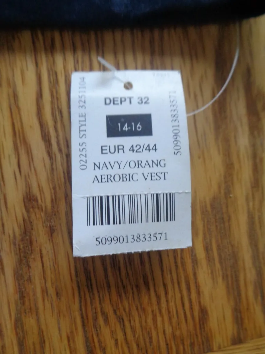 Ladies Sports/Leisure Top for Sale - Image 2