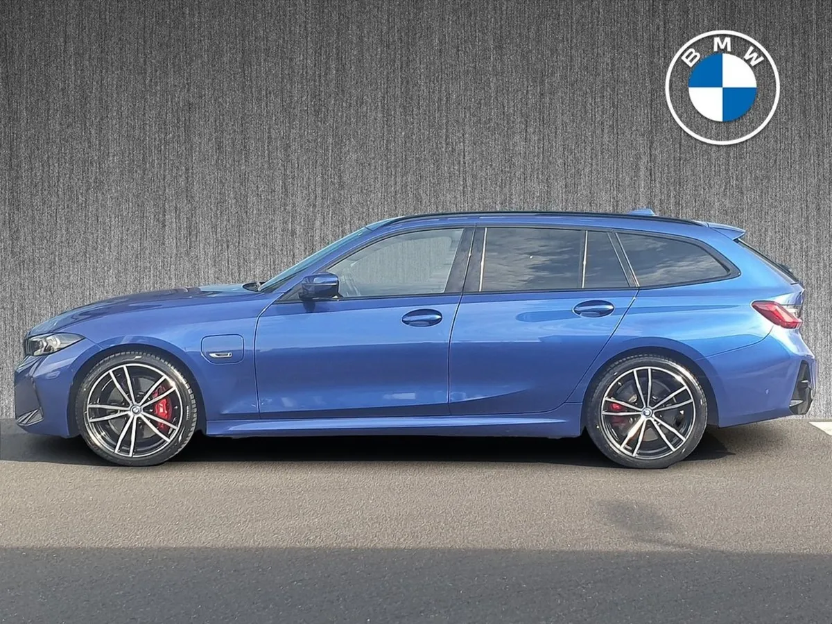 BMW 3 Series 330e M Sport Touring - Image 4