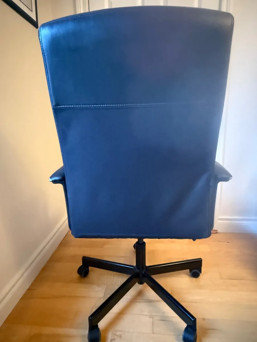 Office chair - Image 2