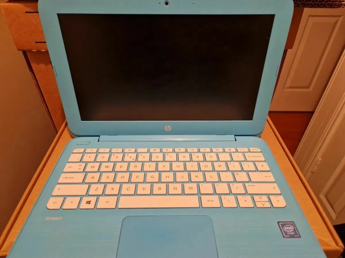 HP Stream, 32GB HDD, 2GB Ram, Windows 10, Blue - Image 1