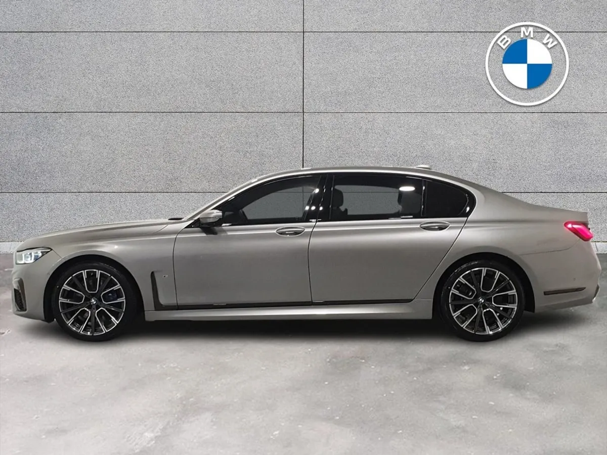 BMW 7 Series 740Li M Sport Saloon - Image 4