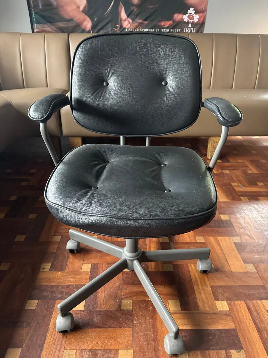 office chairs - Image 1