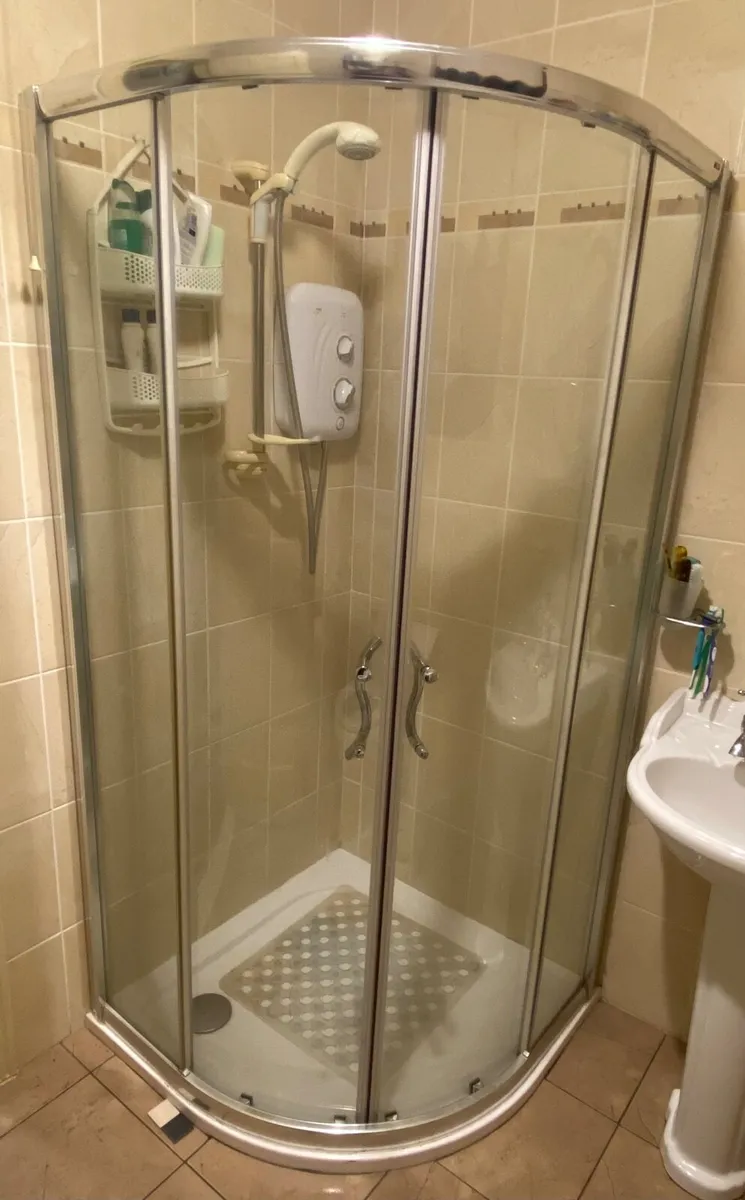 Corner Shower door & Mira SE Electric Shower - Image 1