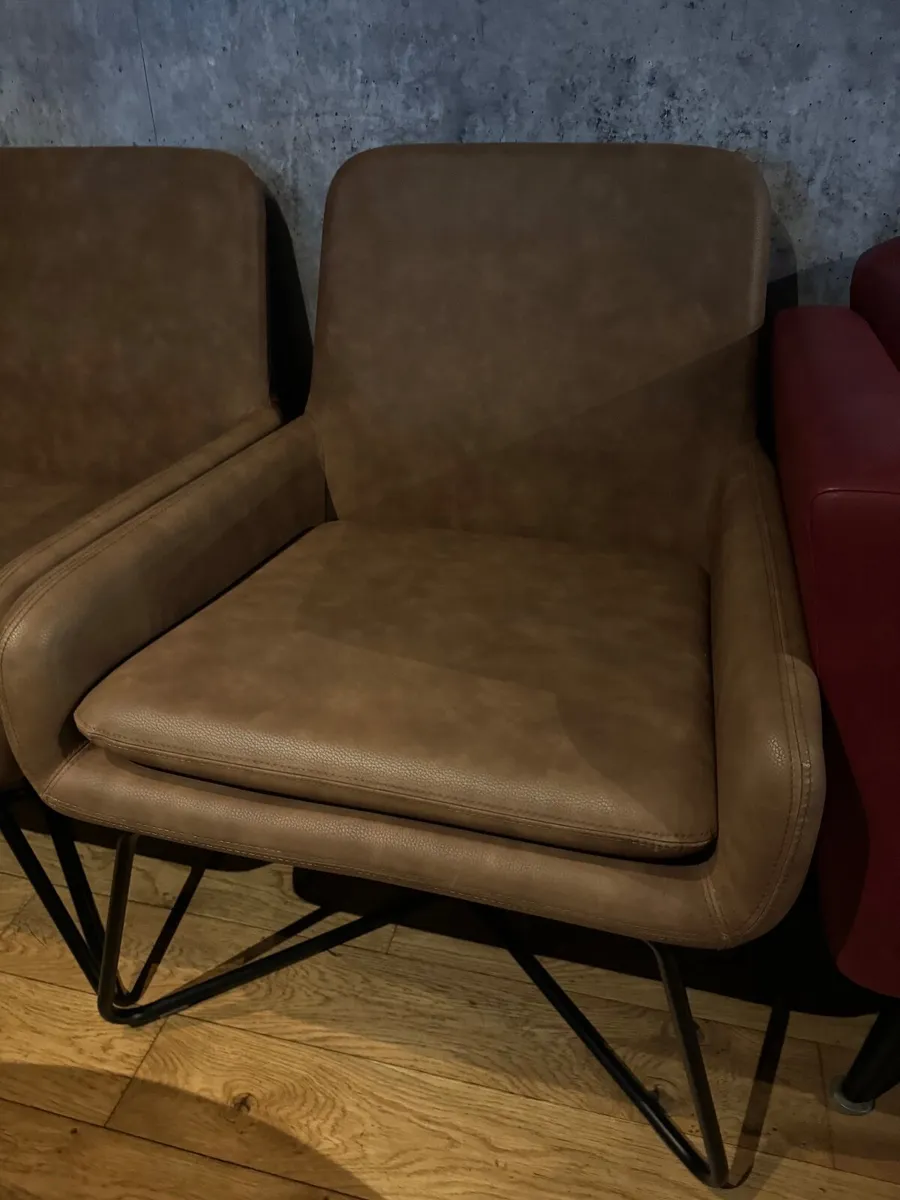 Couch and kitchen chairs - Image 3