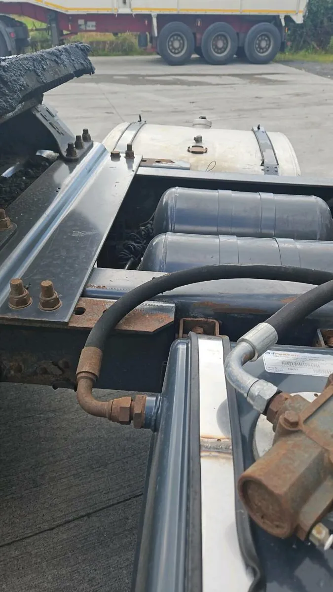 Choice or 2 scania r420 - Image 4