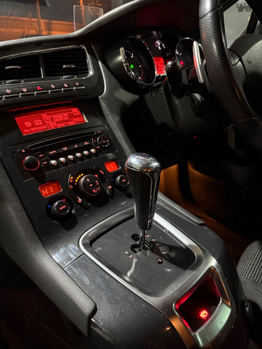 PEUGEOT 7 SEATER AUTOMATIC NCT/TAX7/26 - Image 4
