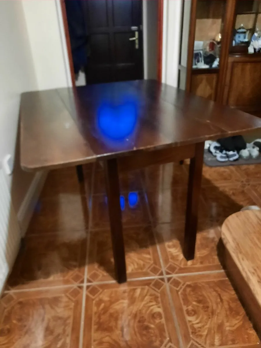 Vintage table - Image 3