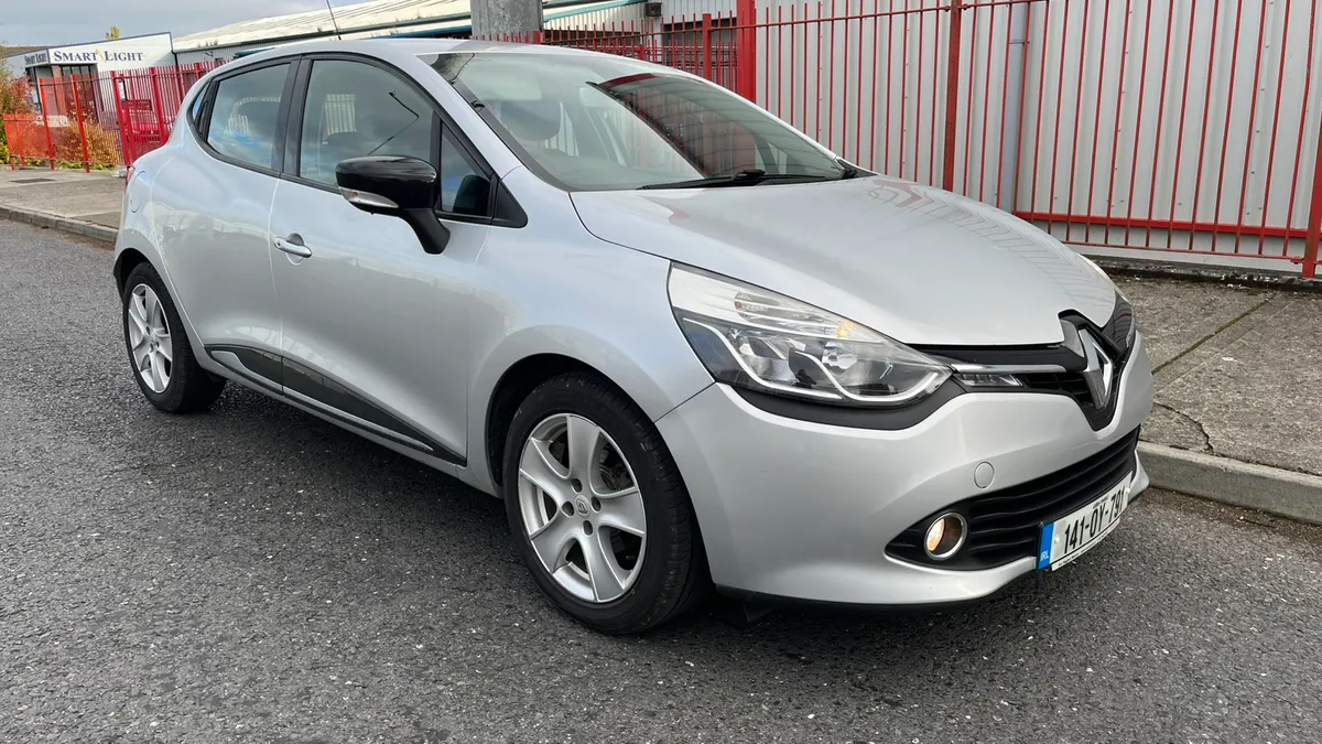 RENAULT CLíO 1.2 PETROL NEW NCT ! - Image 1