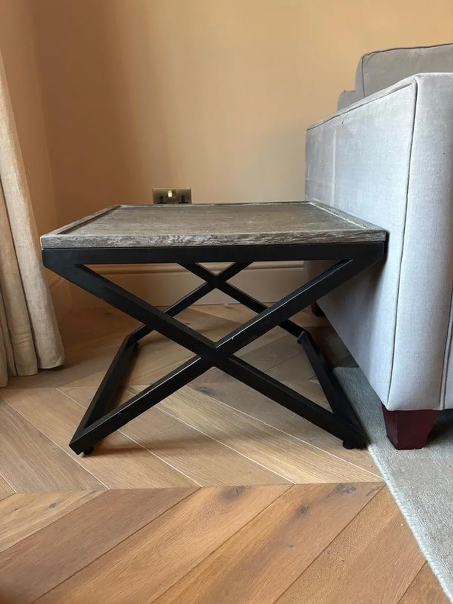 Blanc d'ivoire side tables - Image 3