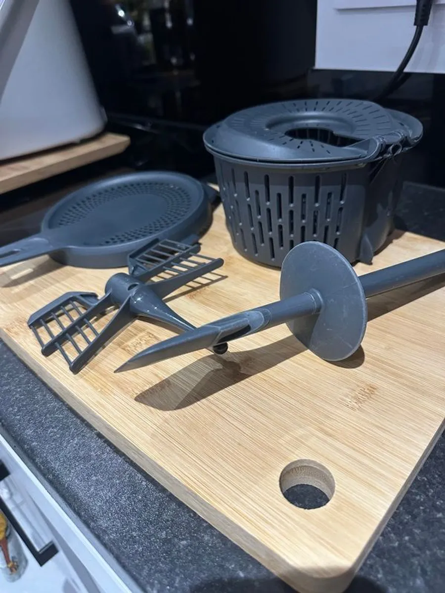 Thermomix TM6  Excellent Condition, Full Set + Accessories - Image 4