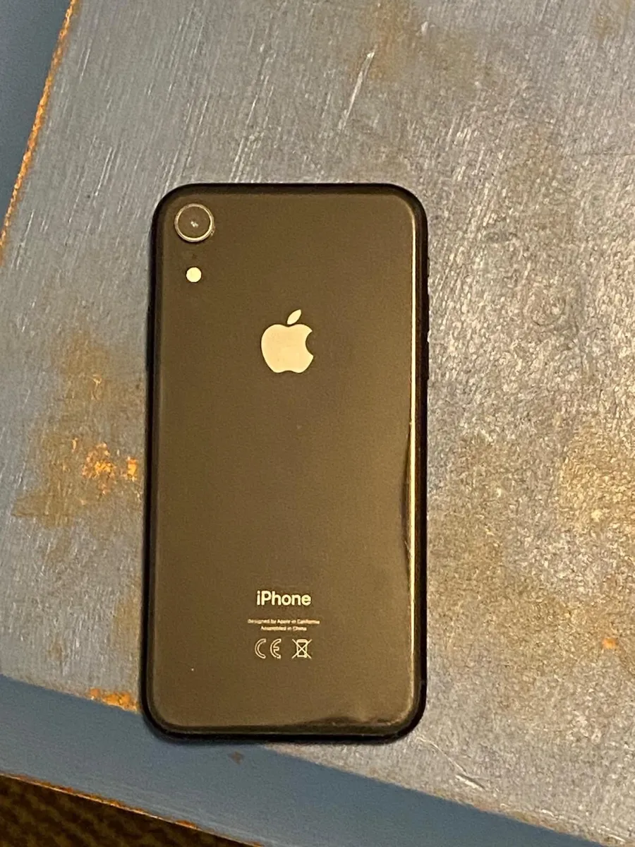 iPhone XR - Image 1