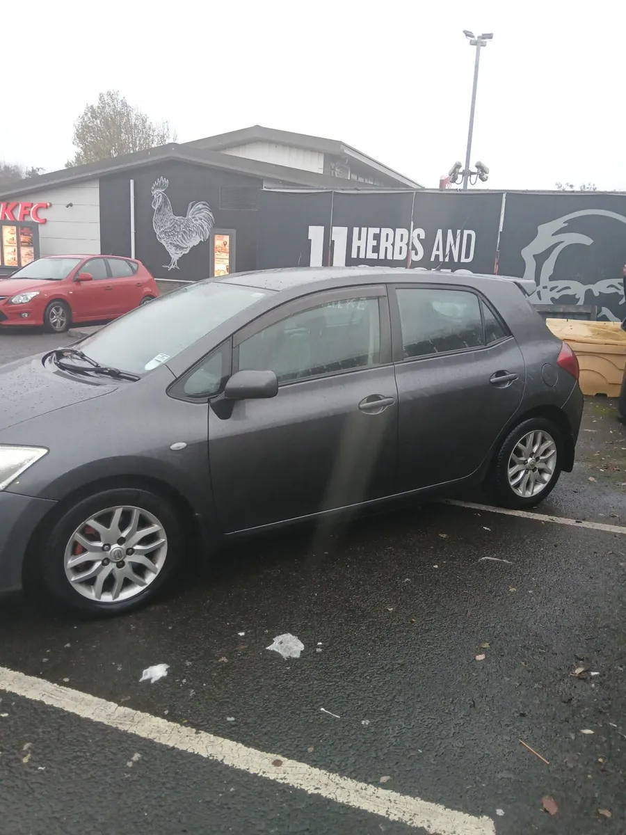 Toyota Auris 2007 - Image 1