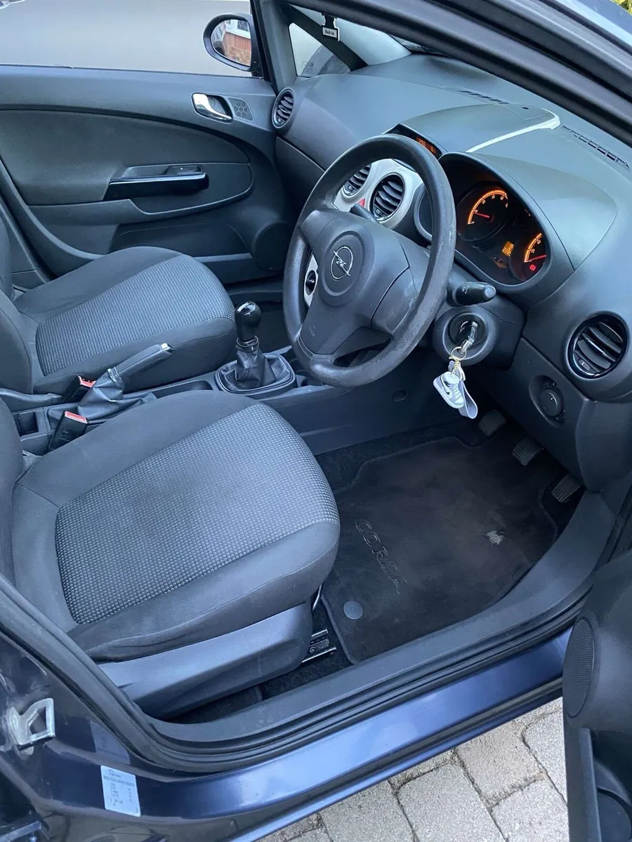 1.0 litre opel corsa lite 5 door manual - Image 4