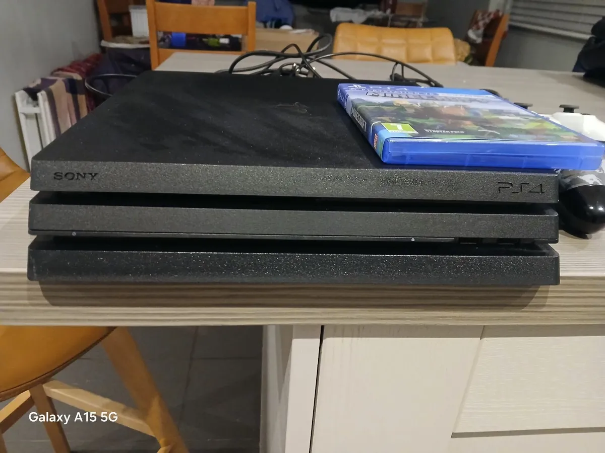 PlayStation 4 - Image 2