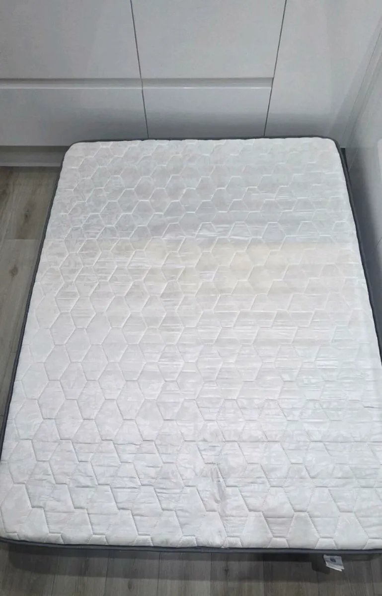 Double size mattress - Image 2
