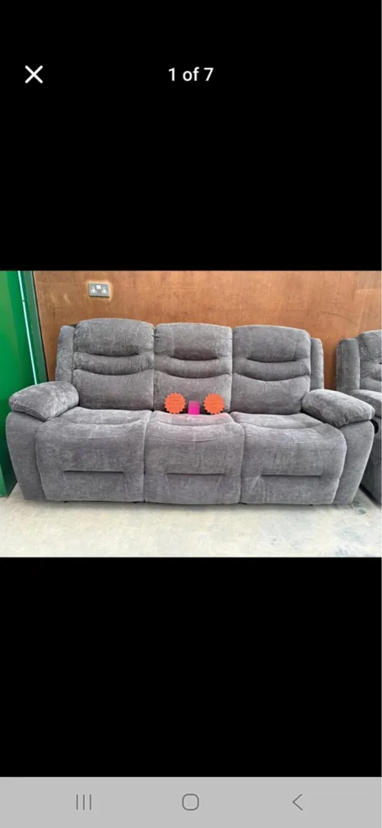 Brand new benson recliner couch reduced