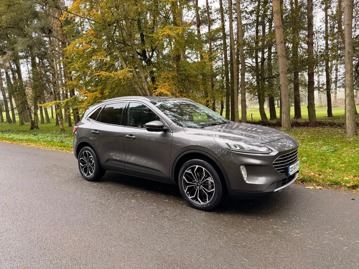 Ford Kuga 2022 Titanium Auto 4X4 - Image 2