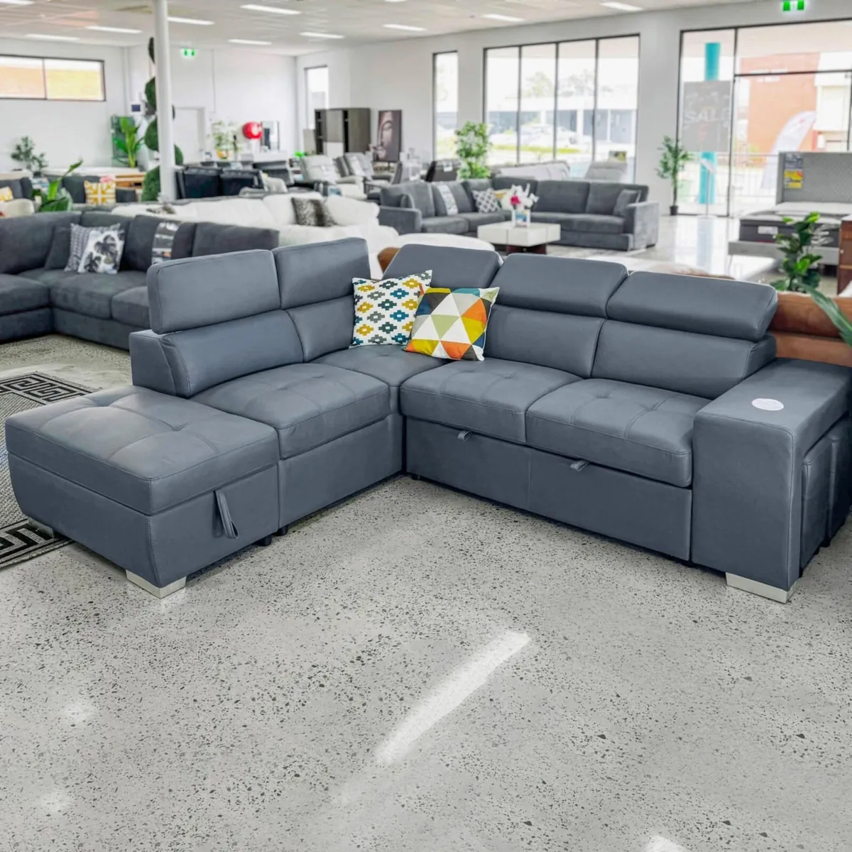 Brand new Potano recliner corner sofa bed