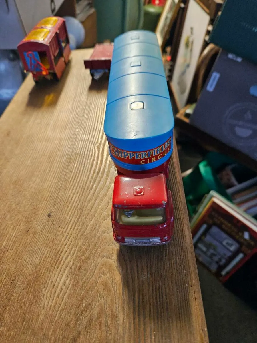 Corgi Chipperfields Circus Truck - Image 1
