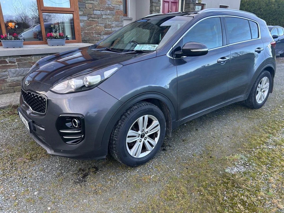 2018 Kia Sportage Platinum **Sunroof** - Image 3