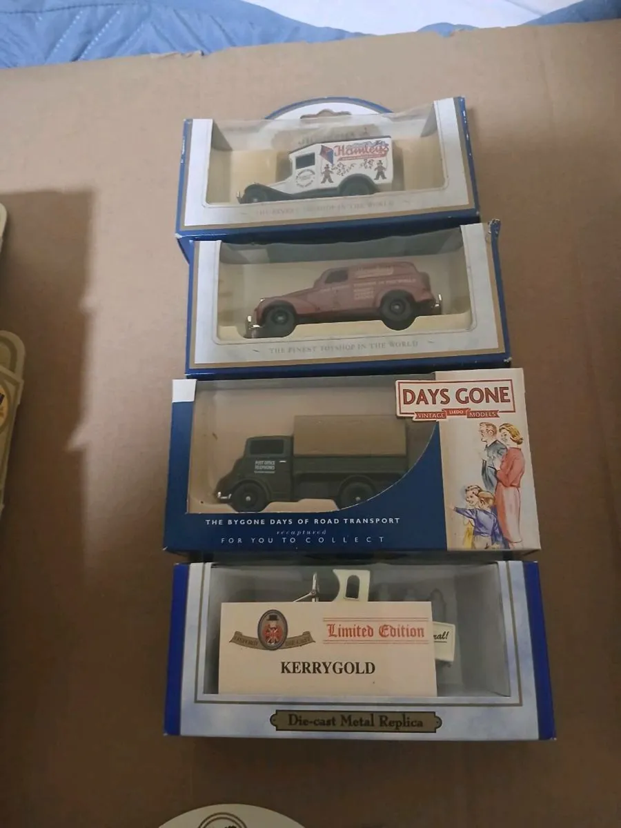 LLEDO MODELS OF YESTERDAY - Image 2