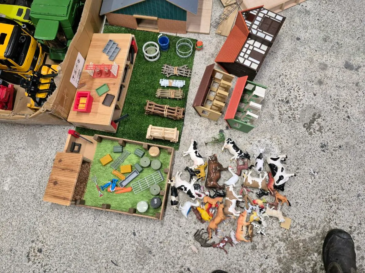 Bruder toys & Farm set - Image 3
