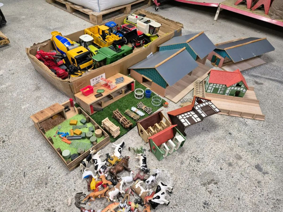 Bruder toys & Farm set - Image 1