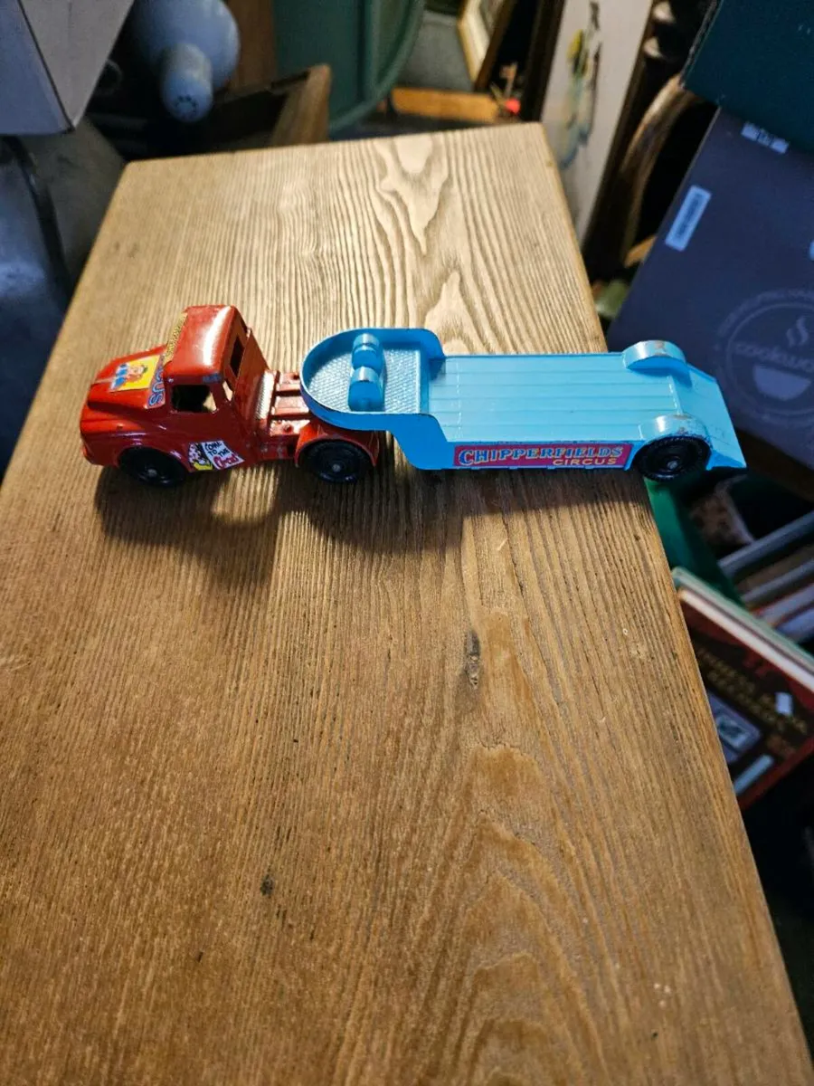 Corgi Lonestar Chipperfields Circus Truck Code3 - Image 3