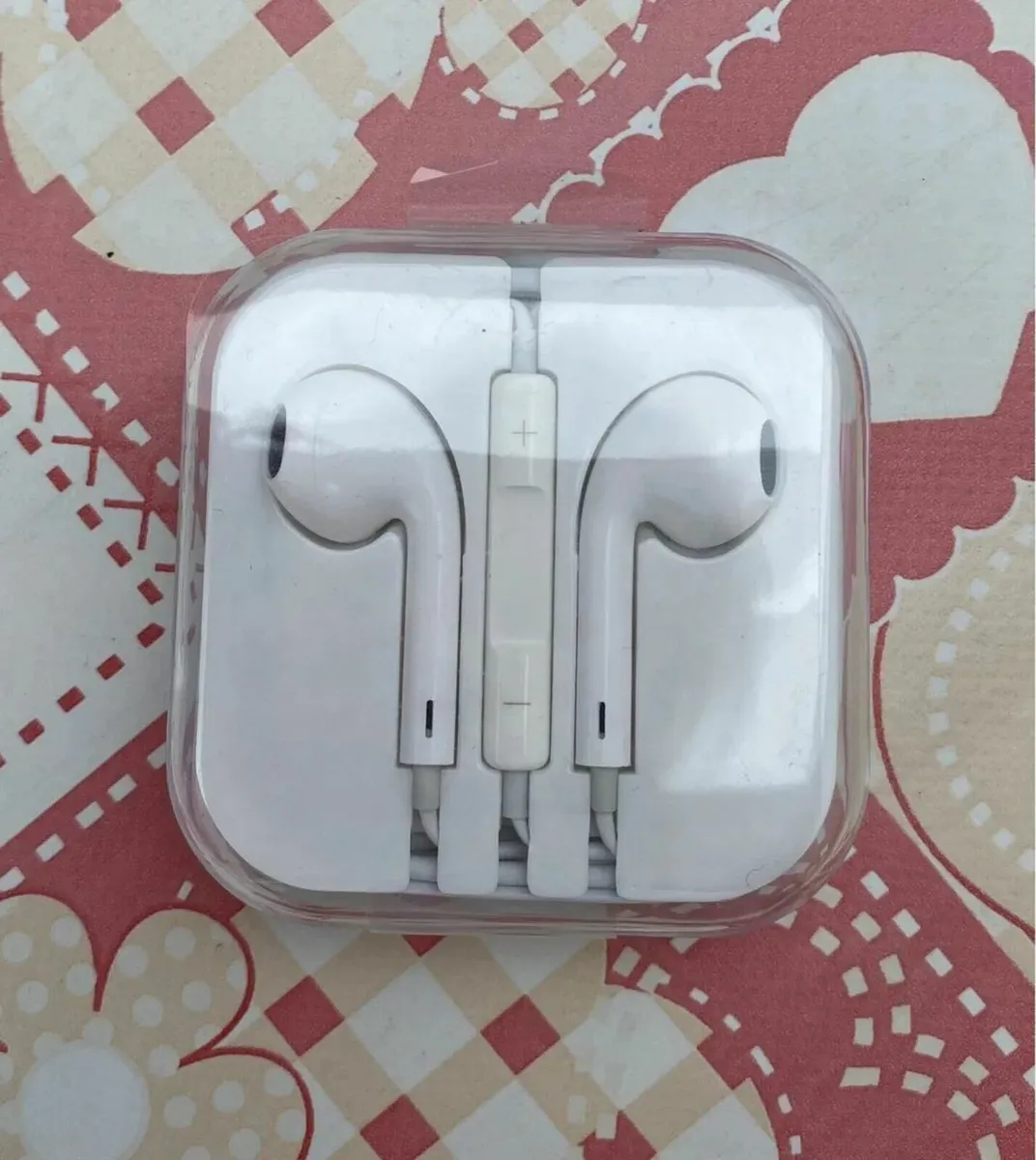 Official Apple Ear buds Brand new in original box - Image 1