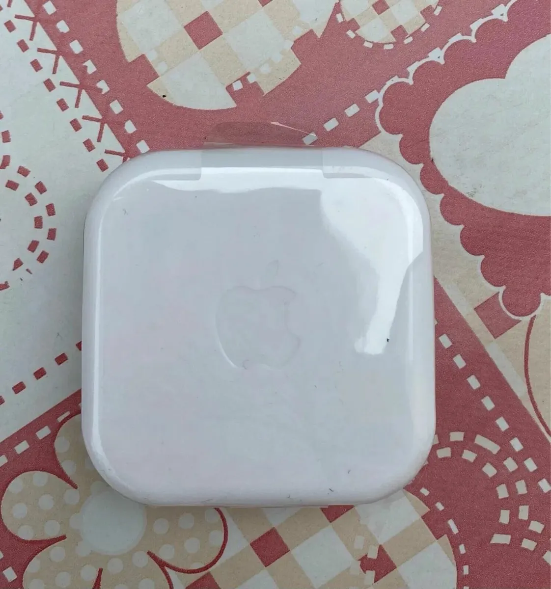 Official Apple Ear buds Brand new in original box - Image 3