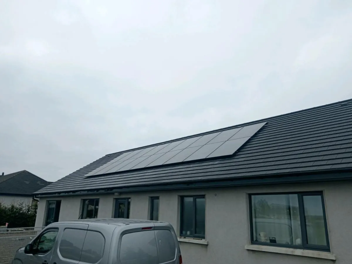 Brand new solis 5kw hybrid DIY kit 16kwh battery - Image 1