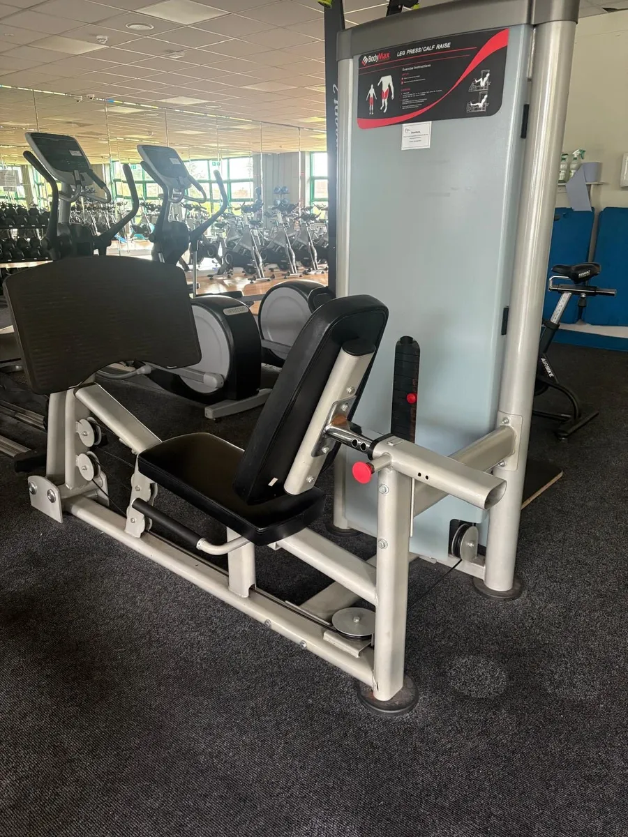 Gym equipment - Image 2