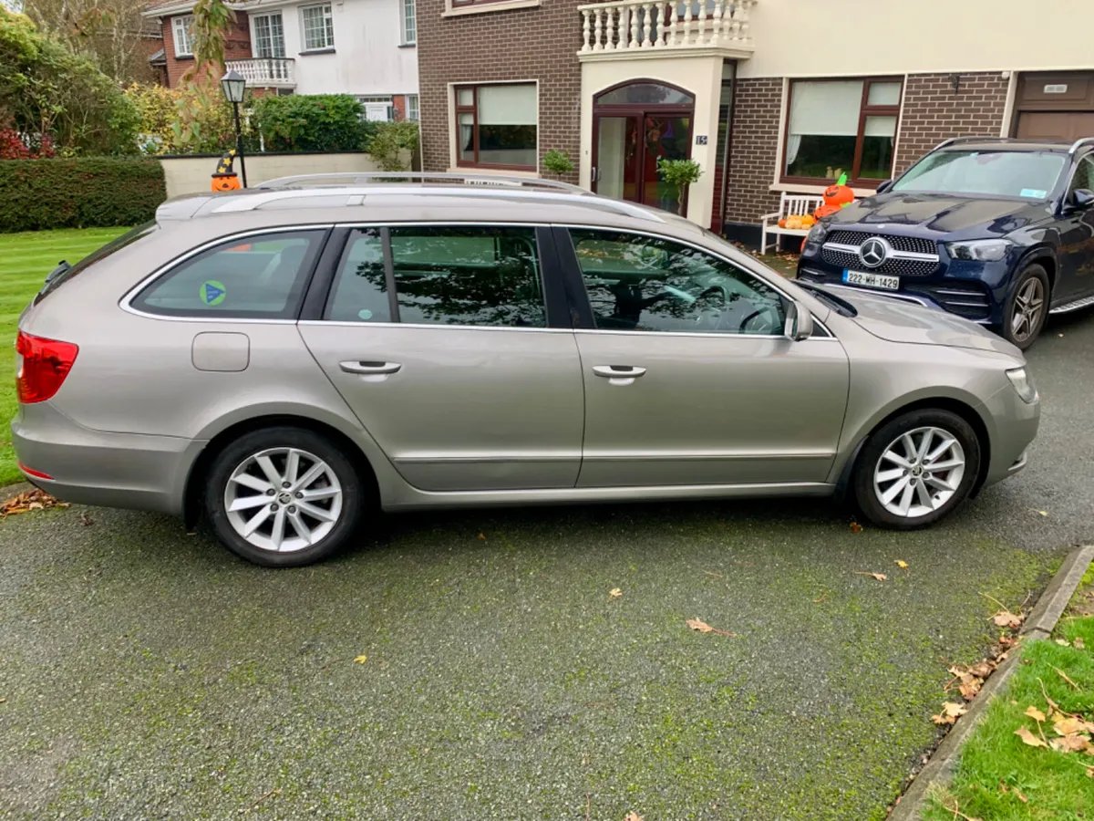 Skoda Superb estate 2013 - Image 2