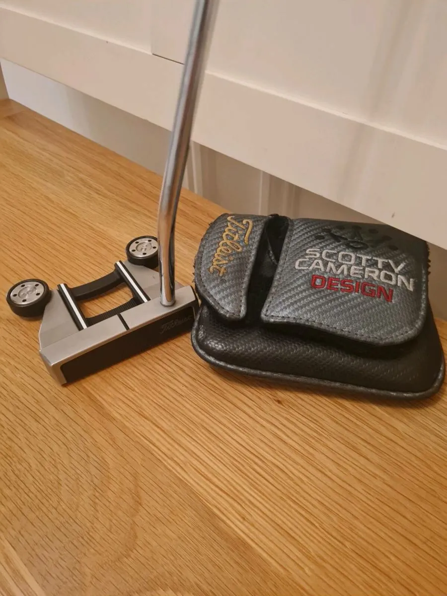 Scotty Cameron Futura 6M - Image 1