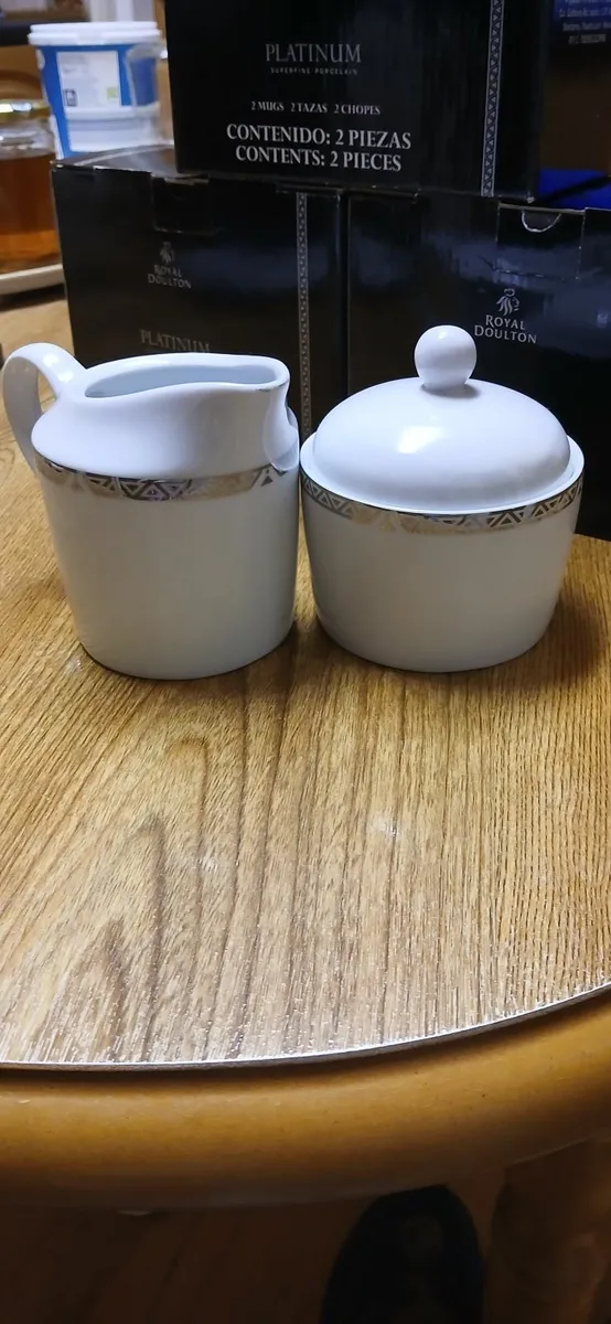 Royal  doulton mugs &cream jug and sugar bowl - Image 4
