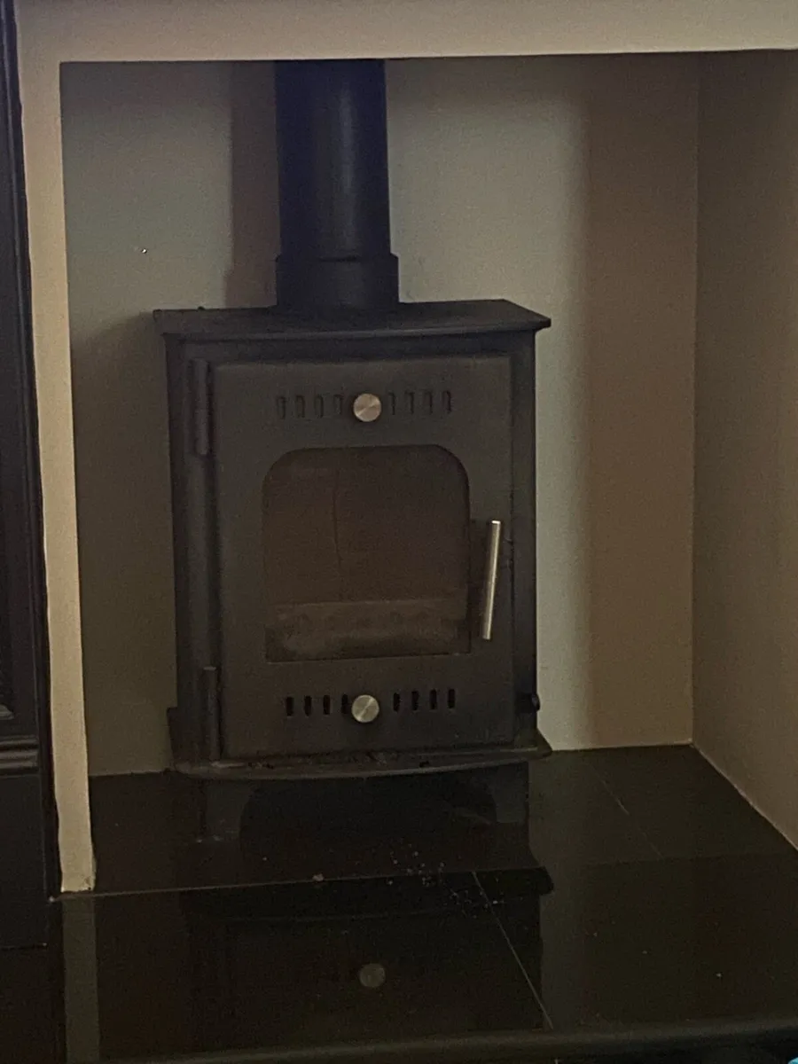 Boru Fiachra stove - Image 1