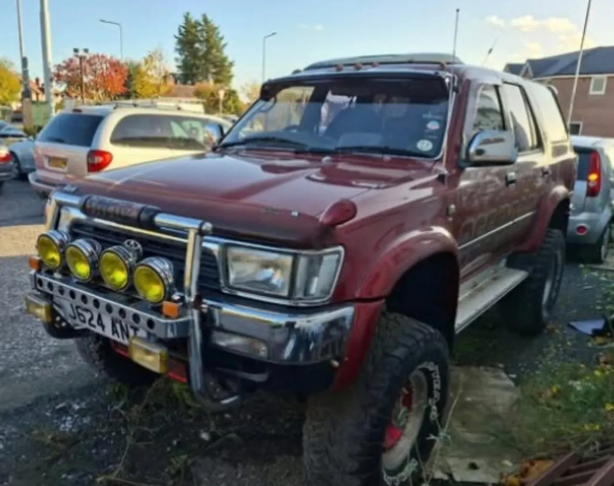 1992 toyota hilux surf - Image 1