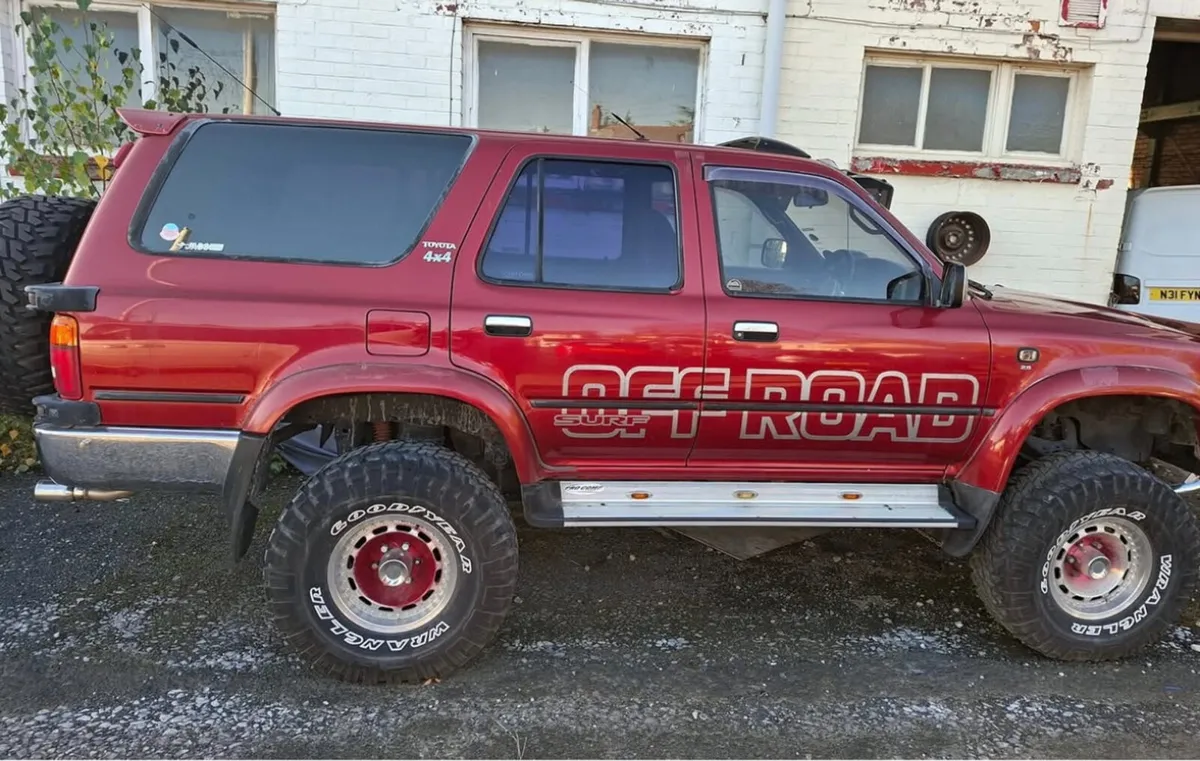 1992 toyota hilux surf - Image 2