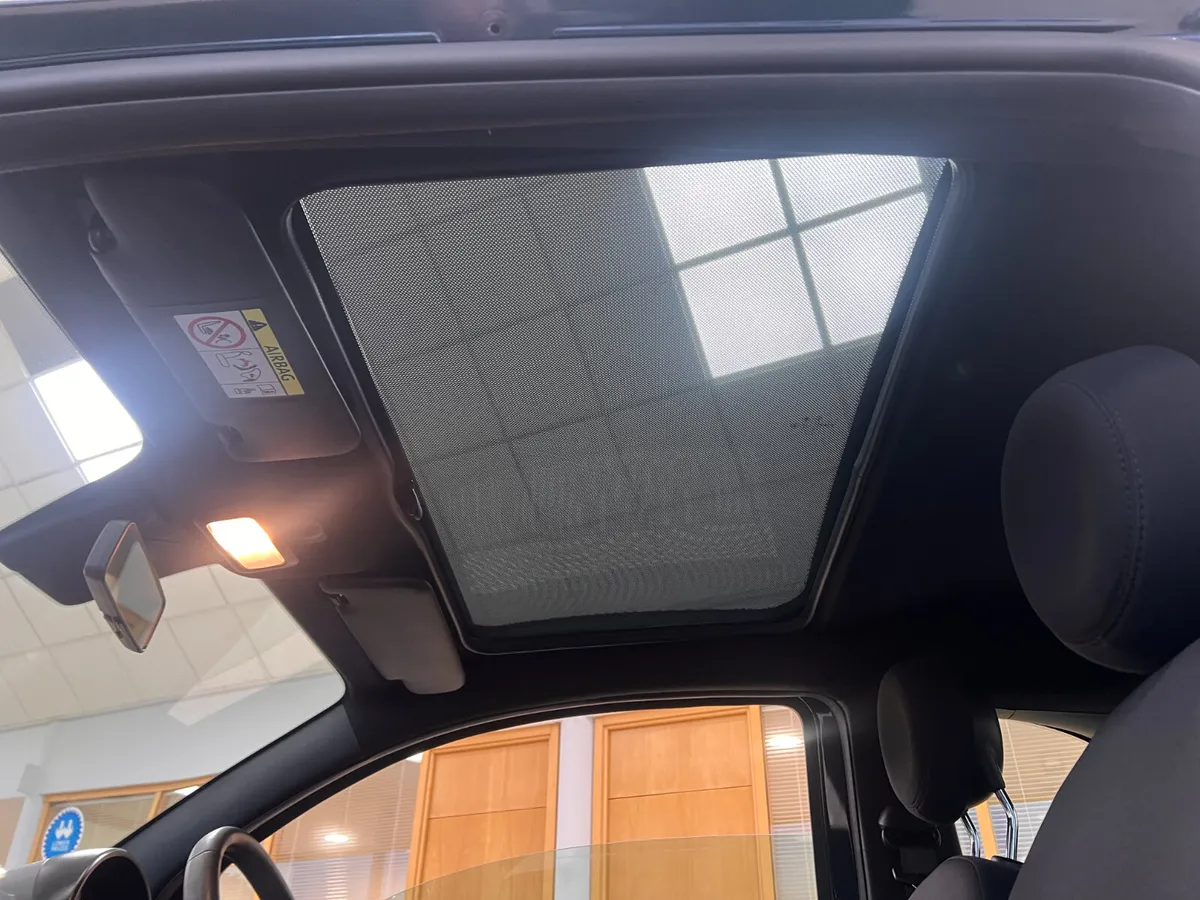 NOW ON SALE Hybrid DOLCEVITA As New High Spec Pano - Image 4