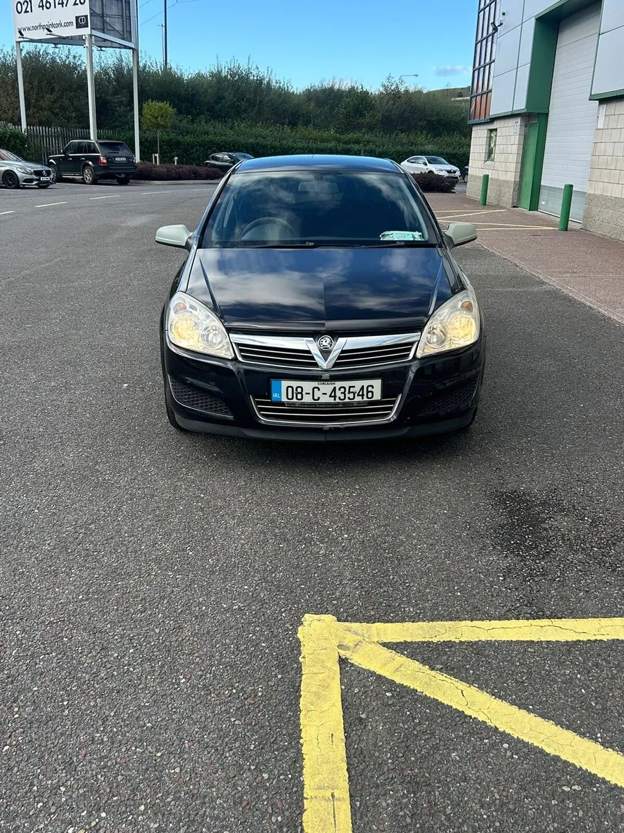 2008 Astra petrol - Image 2