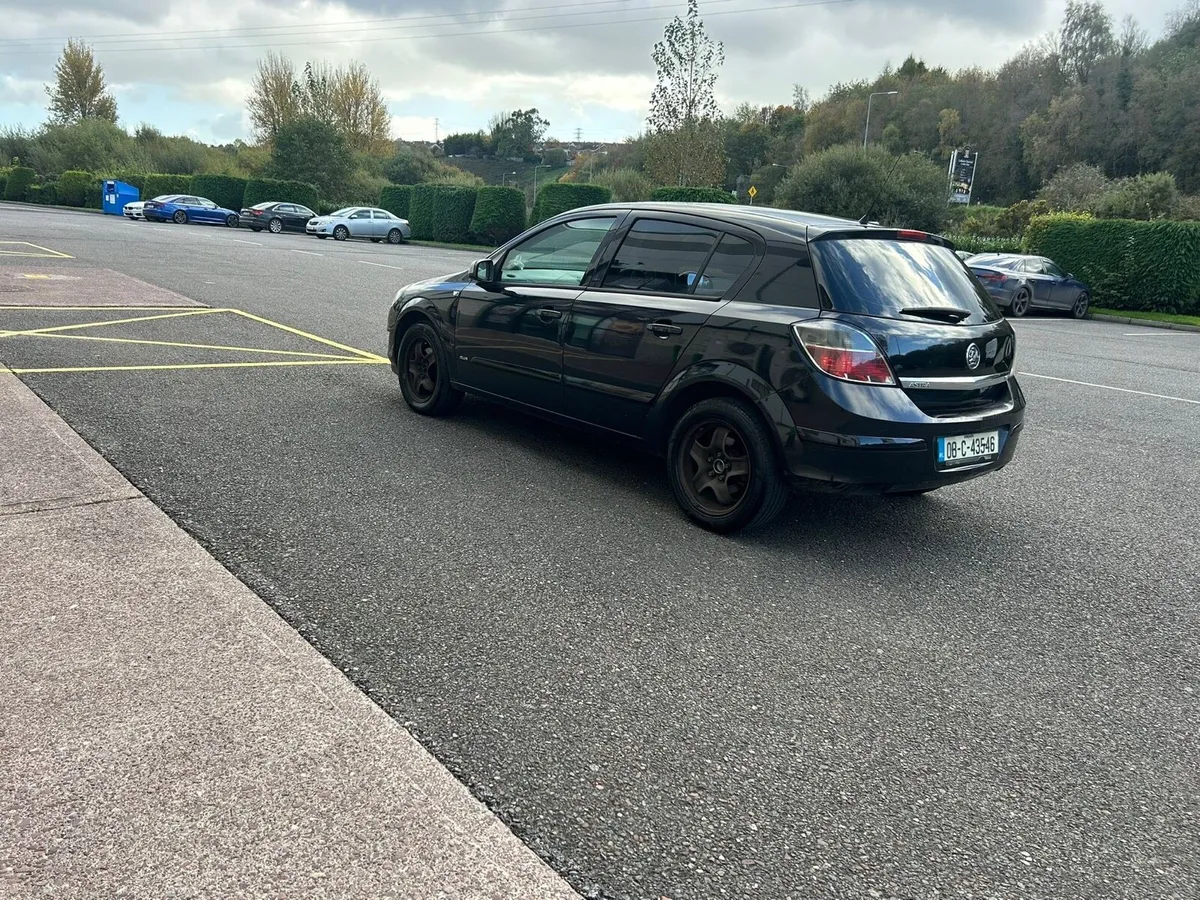 2008 Astra petrol - Image 3