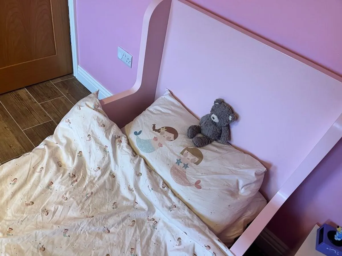 Ikea Busunge Complete Room Set-Up for 2 Children - Image 2