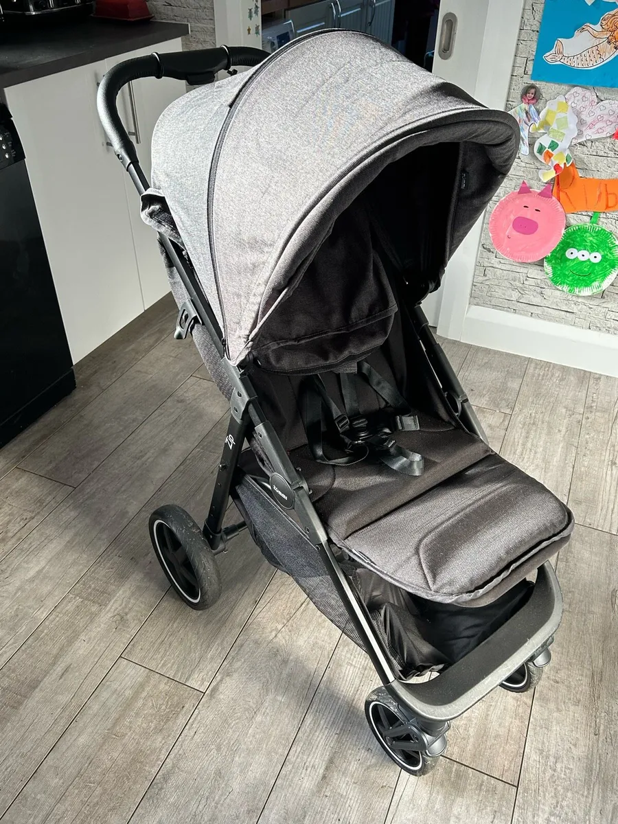 Zummi Zip Stroller - Image 1